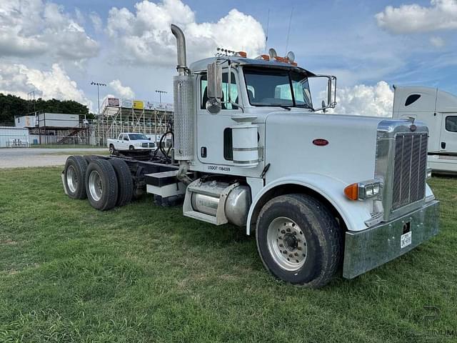 Image of Peterbilt 378 equipment image 2
