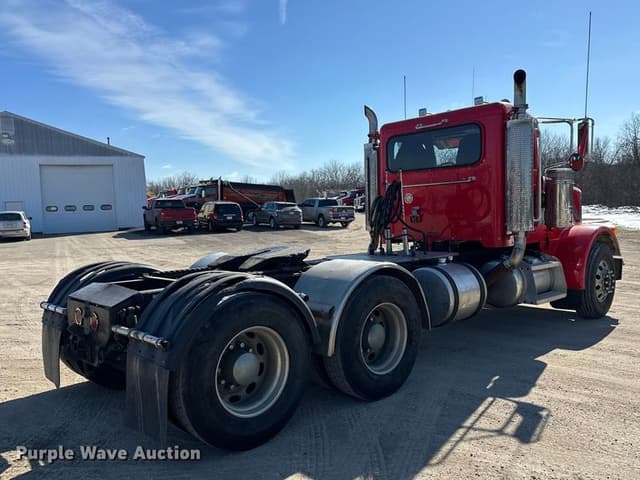 Image of Peterbilt 378 equipment image 4