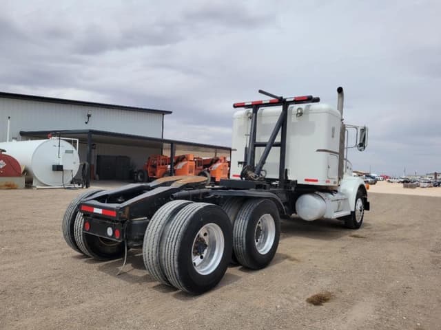 Image of Peterbilt 378 equipment image 4