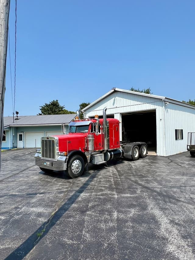 Image of Peterbilt 379 equipment image 2