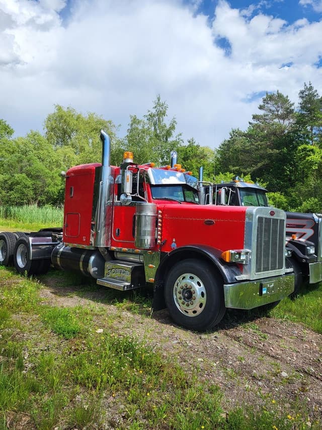 Image of Peterbilt 379 equipment image 4