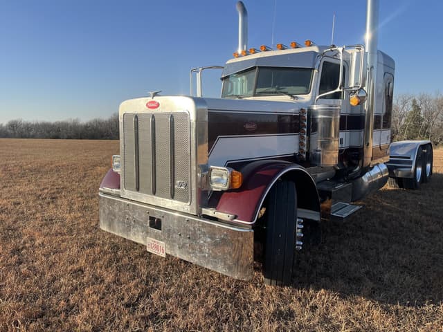 Image of Peterbilt 379 equipment image 3