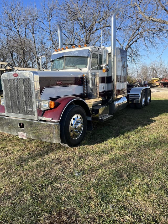 Image of Peterbilt 379 equipment image 1
