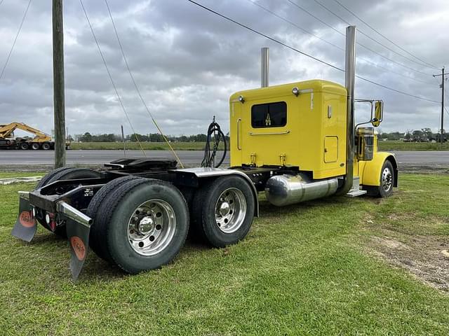 Image of Peterbilt 379 equipment image 2