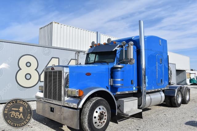 Image of Peterbilt 379 equipment image 2