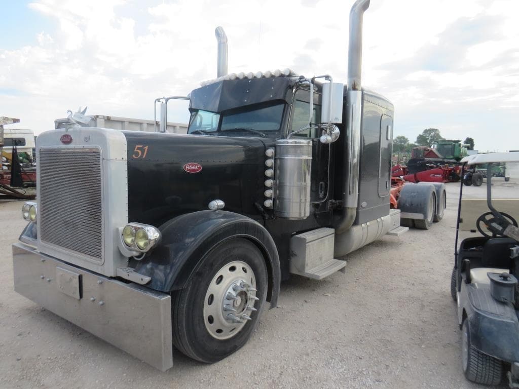 Image of Peterbilt 379 Primary image