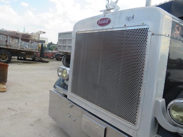 Image of Peterbilt 379 equipment image 3