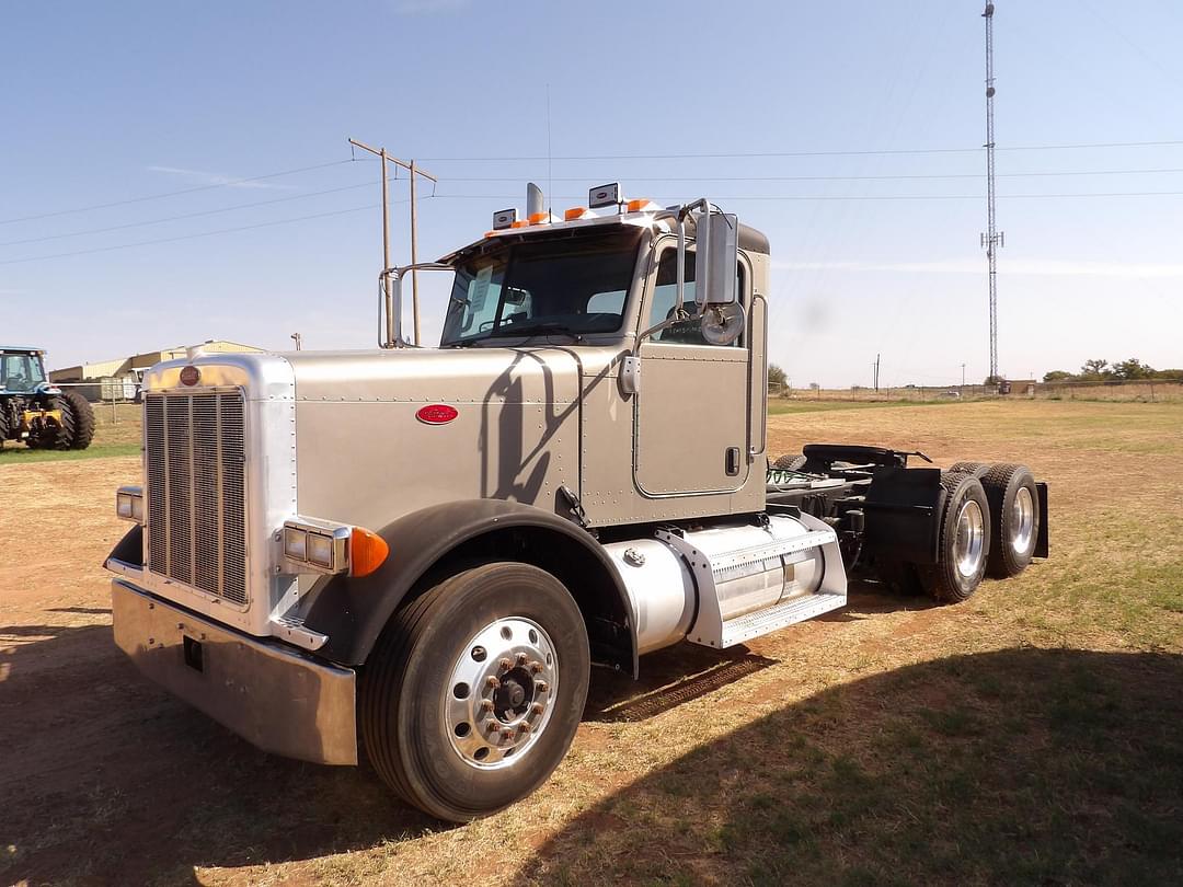 Image of Peterbilt 379 Primary image