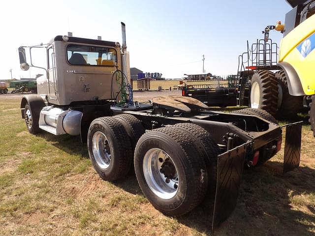 Image of Peterbilt 379 equipment image 3