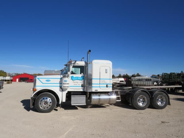 Image of Peterbilt 379 equipment image 1