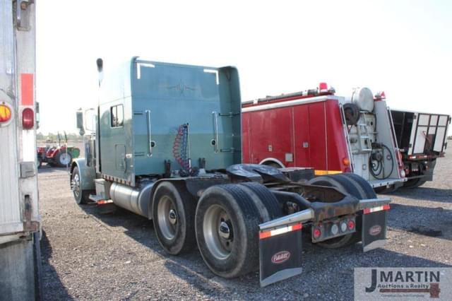 Image of Peterbilt 379 equipment image 3