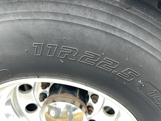 Image of Peterbilt 379 equipment image 3