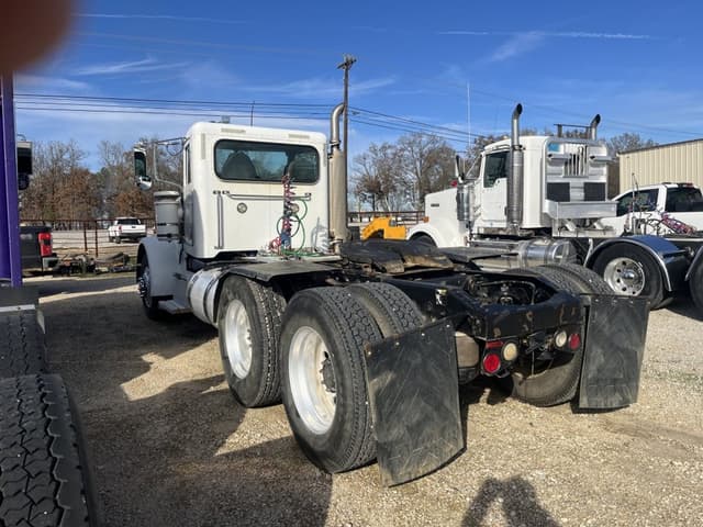 Image of Peterbilt 379 equipment image 3