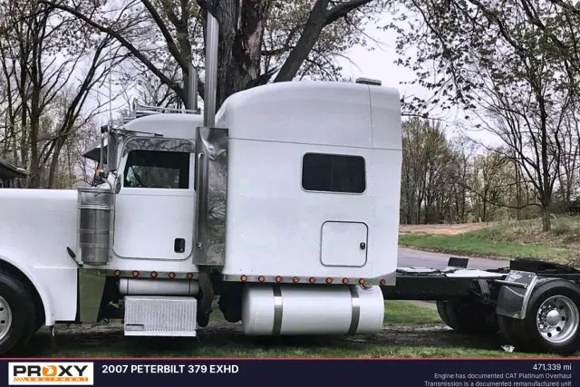 Image of Peterbilt 379 equipment image 3