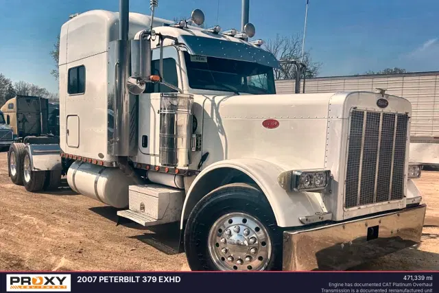 Image of Peterbilt 379 equipment image 2