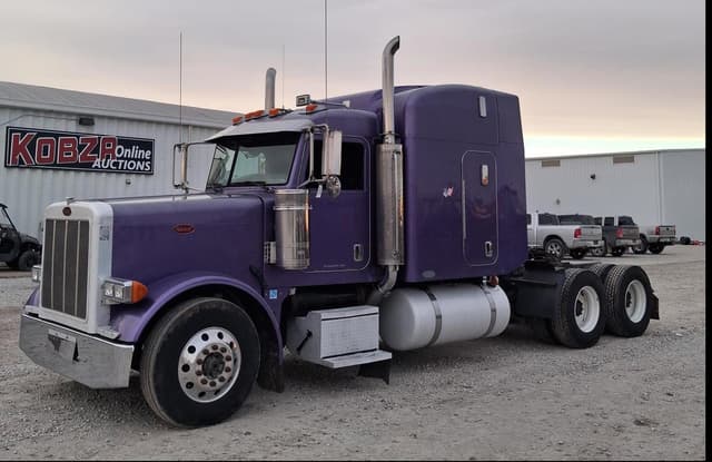 Image of Peterbilt 379 equipment image 2