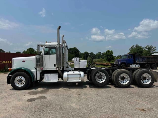 Image of Peterbilt 379 equipment image 2