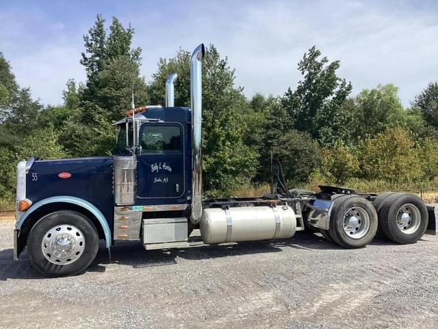 Image of Peterbilt 379 equipment image 2