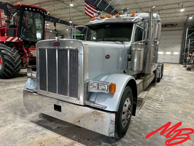 Image of Peterbilt 379 equipment image 2