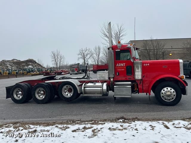 Image of Peterbilt 379 equipment image 3