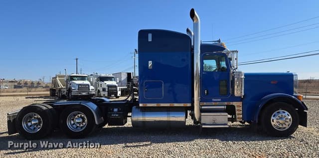 Image of Peterbilt 379 equipment image 3