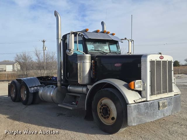 Image of Peterbilt 379 equipment image 2