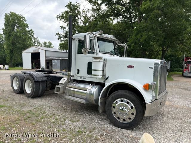 Image of Peterbilt 379 equipment image 2
