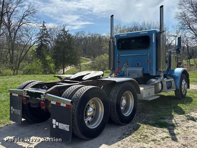 Image of Peterbilt 379 equipment image 4