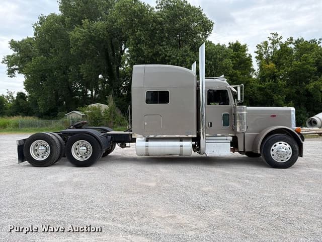 Image of Peterbilt 379 equipment image 3