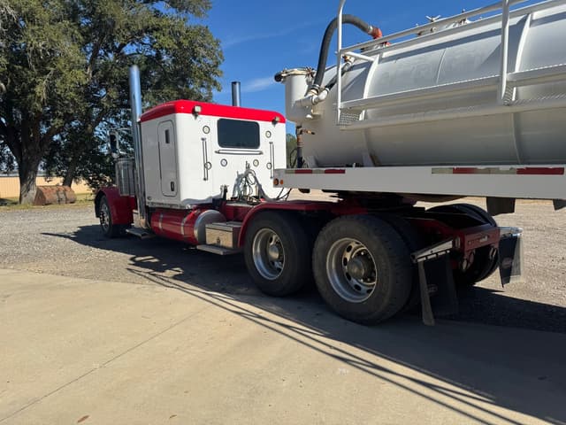 Image of Peterbilt 379 equipment image 3