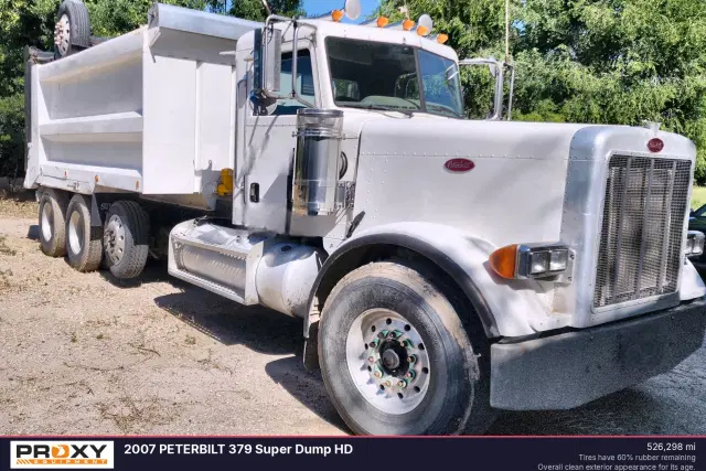 Image of Peterbilt 379 equipment image 2