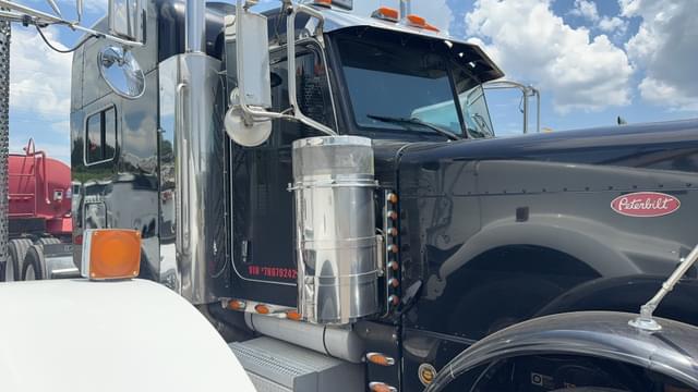 Image of Peterbilt 379 equipment image 4