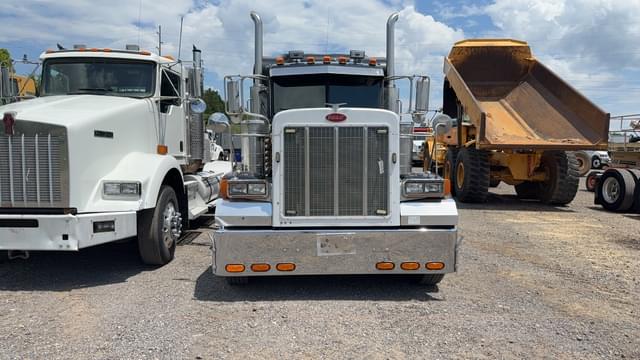 Image of Peterbilt 379 equipment image 1