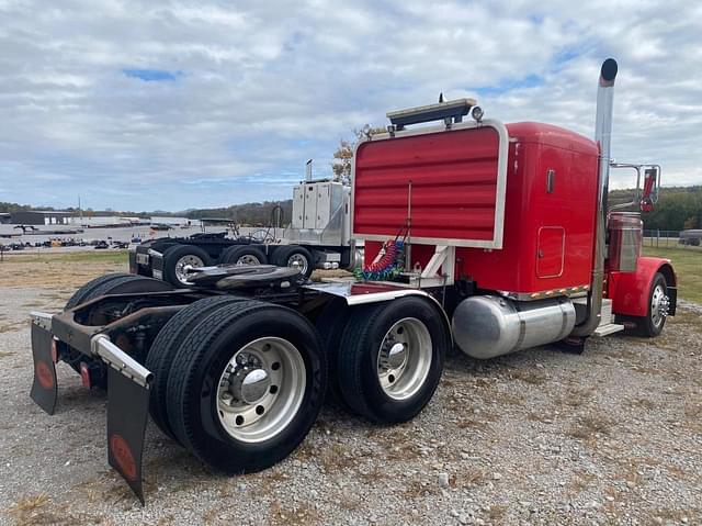 Image of Peterbilt 379 equipment image 2