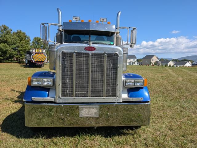 Image of Peterbilt 379 equipment image 1