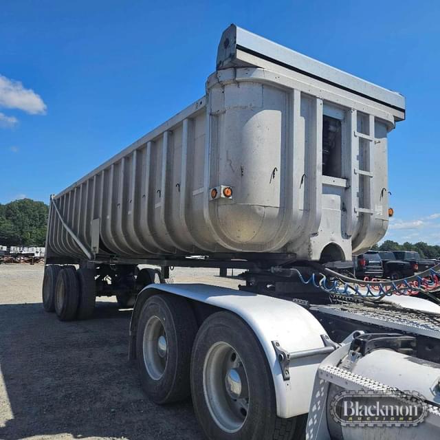 Image of Peterbilt 379 equipment image 1