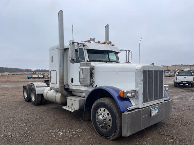 Image of Peterbilt 379 equipment image 3