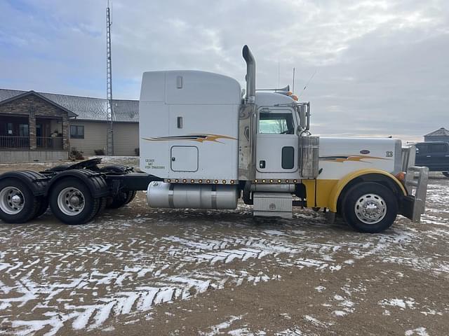 Image of Peterbilt 379EXHD equipment image 2