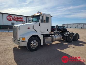 Main image Peterbilt 385