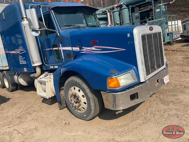 Image of Peterbilt 385 equipment image 3