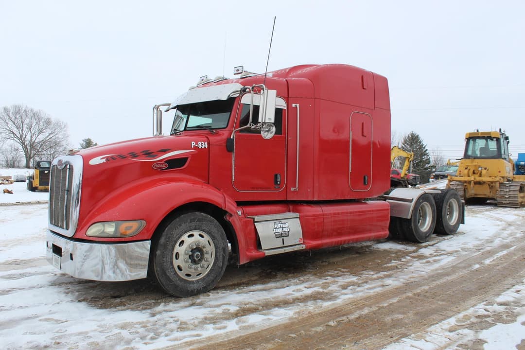 Image of Peterbilt 386 Primary image