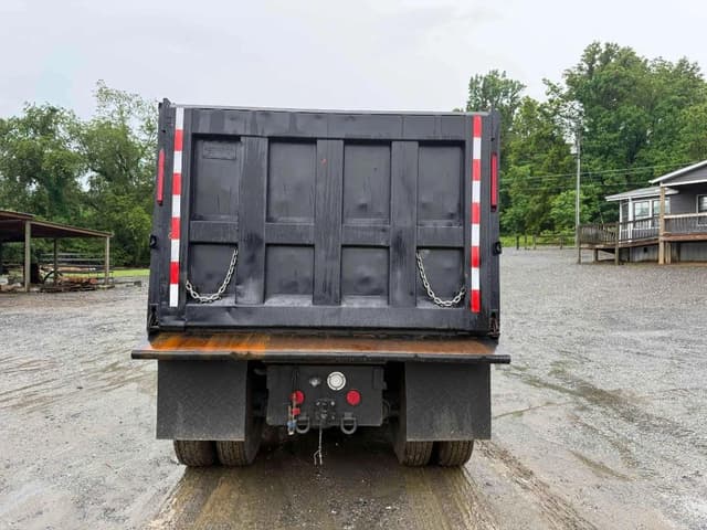 Image of Peterbilt 386 equipment image 4