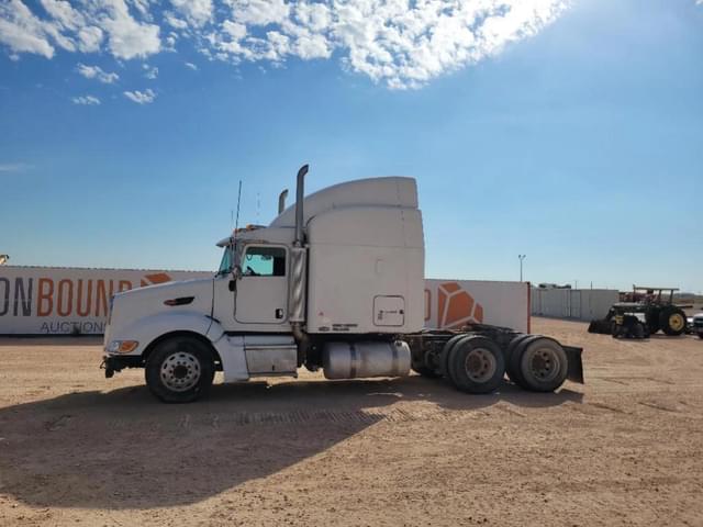Image of Peterbilt 386 equipment image 1