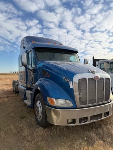 Image of Peterbilt 387 equipment image 1