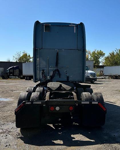 Image of Peterbilt 387 equipment image 3