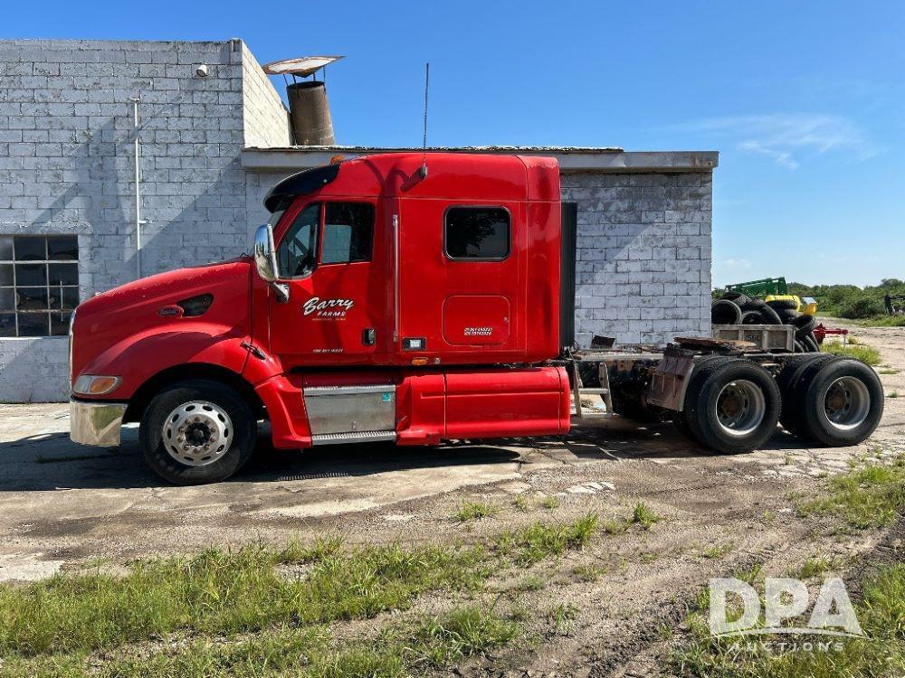 Image of Peterbilt 387 Primary image