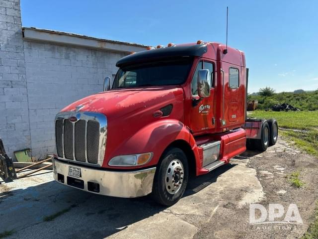 Image of Peterbilt 387 equipment image 3