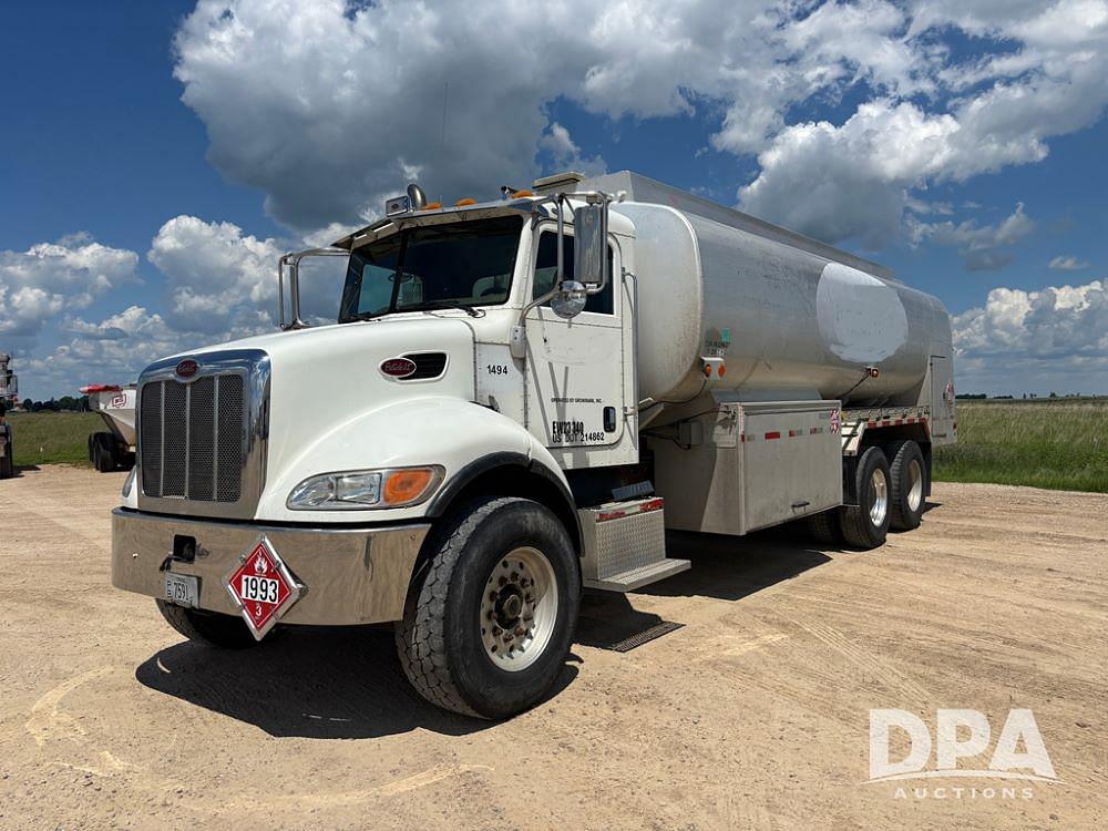 Image of Peterbilt 335 Primary image