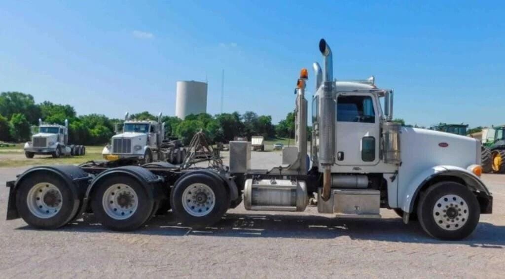Main image Peterbilt Undetermined