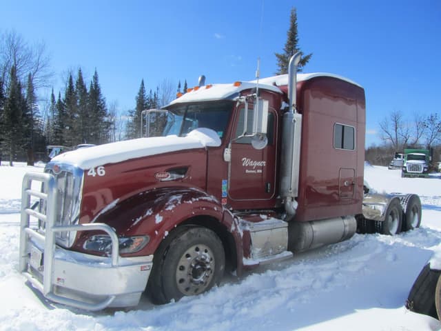 Image of Peterbilt 386 equipment image 2